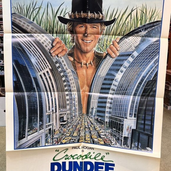 1986 “Crocodile Dundee” ORIGINAL Theatre MOVIE POSTER 27” X 41” One Sheet Comedy - Picture 1 of 3